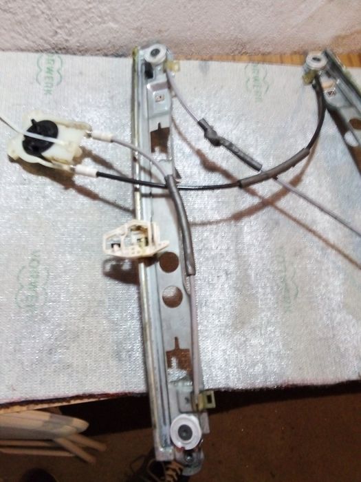 Elevador esq frente megas 2