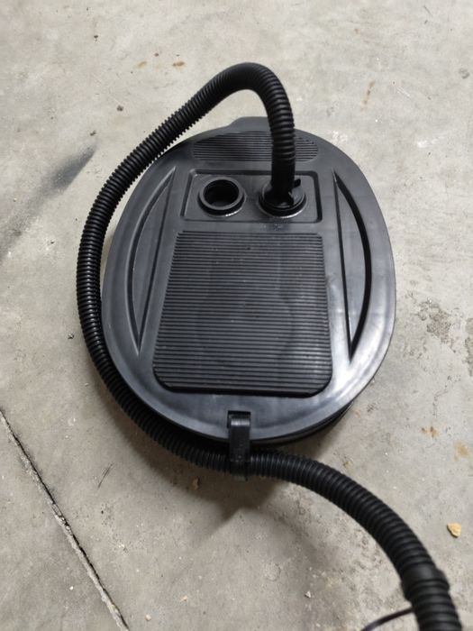 Piscina Insuflável INTEX 1,85 x 1,80 x 53 cm + Bomba de Pé – Como Nova
Preço sugerido: 30 € (negociável)
(Se quiseres vender rapidamente, coloca a