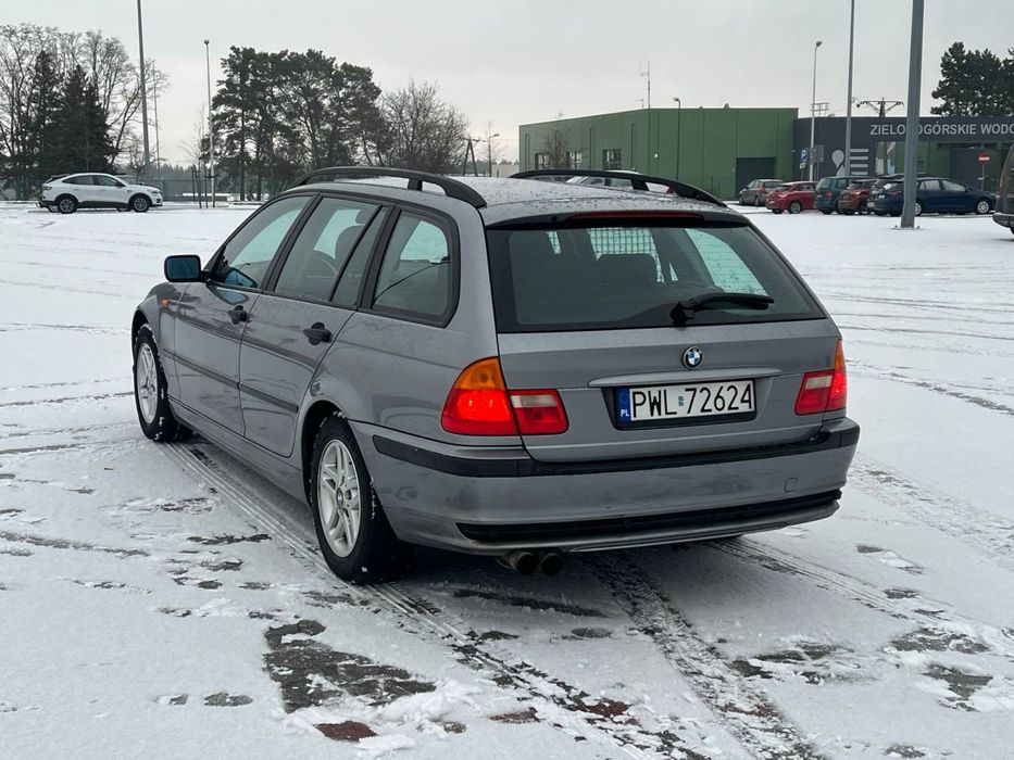 Sprzedam BMW E46 z 2003 roku, w dobrym stanie
