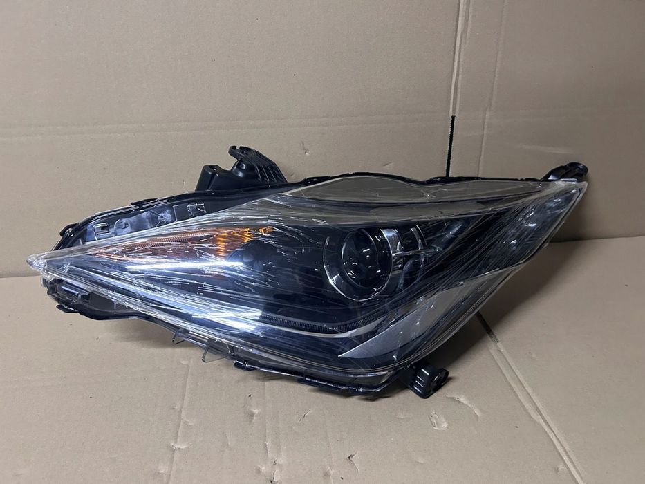 TOYOTA AYGO OD 14- REFLEKTOR LED LEWY DEPO