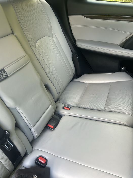 Lexus Rx350.