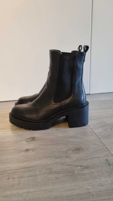 Piękne nowe botki Ochnik