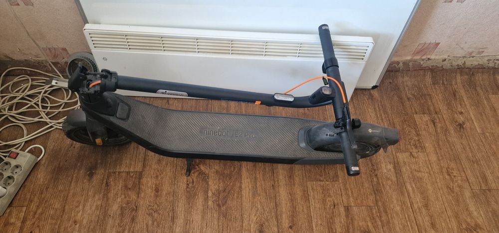 Електросамокат Segway Ninebot E2 PRO E Black