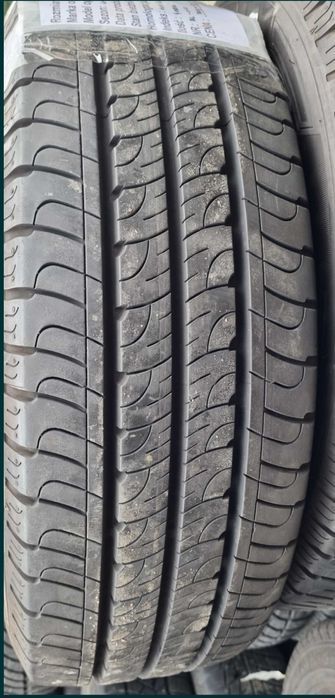 205/65R16C Goodyear Efficient Grip Cargo Lato