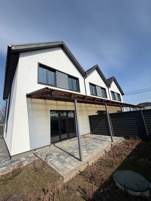 Продаж сучасного кутового таунхауса 107 м².Петропавлівський ліцей