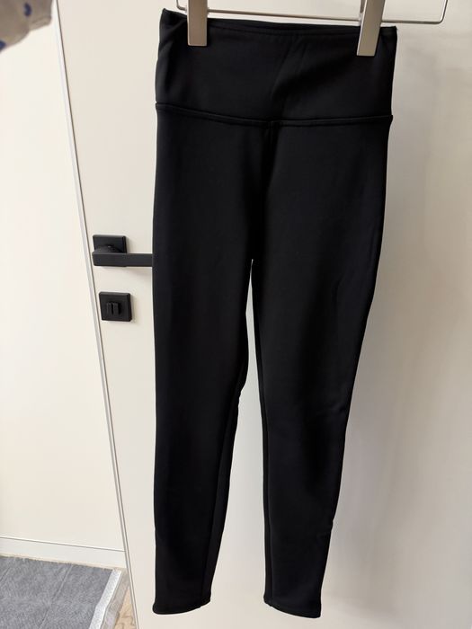 Розпродаж одягу Zara, Mango від 180 грн