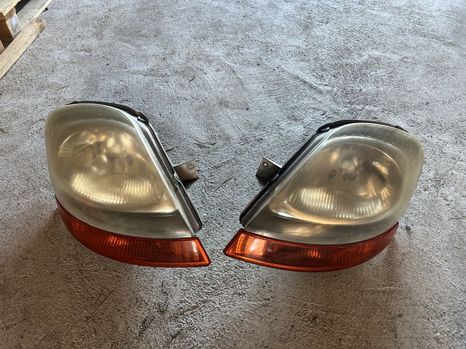 Передні фари Renault Trafic Opel Vivaro Трафік Віваро 2003-2005