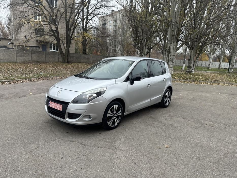 Авто рено сценик 2011. 1.6 дизель