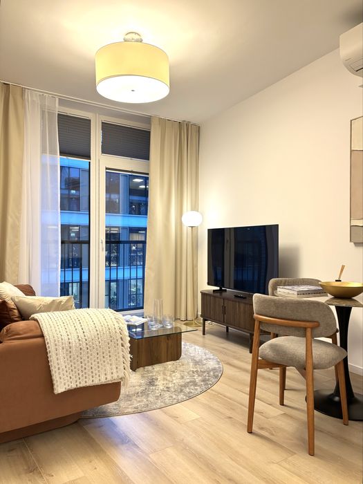 Browary Warszawskie|2-pokojowe mieszkanie | klimatyzacja | balkon|40m2