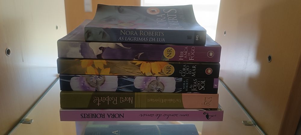 Vendo livros variados
