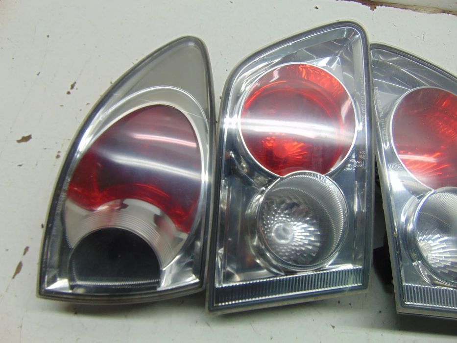 Mazda 6 farolins " nova de stock antigo