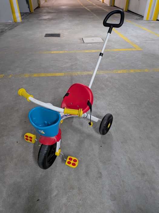 Triciclo criança