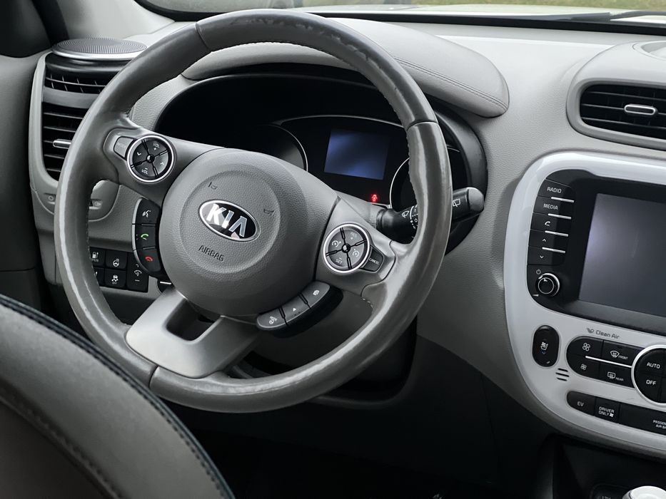Kia Soul 27 kWt продаж