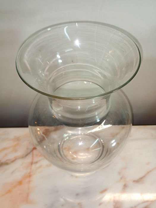 Vaso de vidro transparente com base canelada, Decoração, arranjos flor