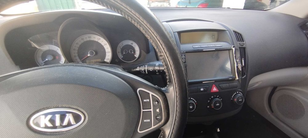 Venda Kia Ceed Sw 115cv