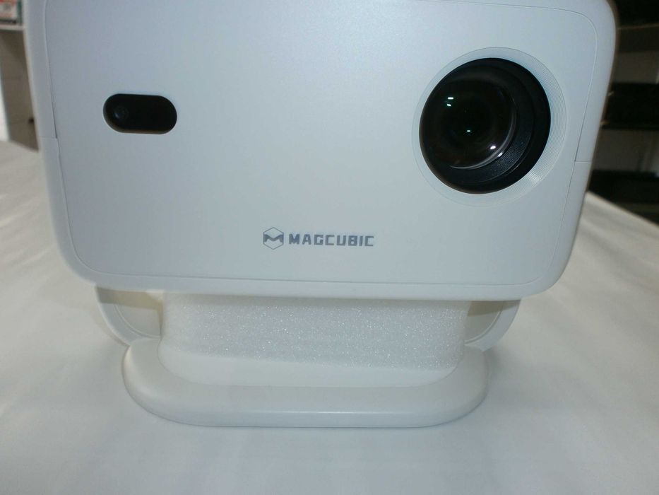 Wideo projektor  magcubic