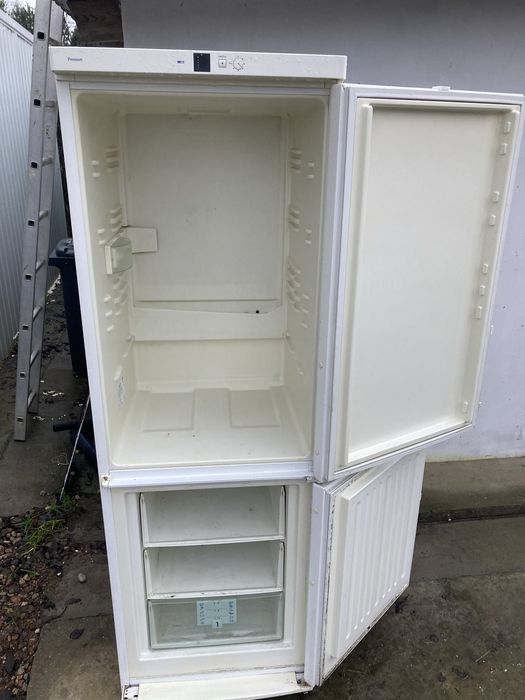 Lodówko-zamrażarka - rezerwacja