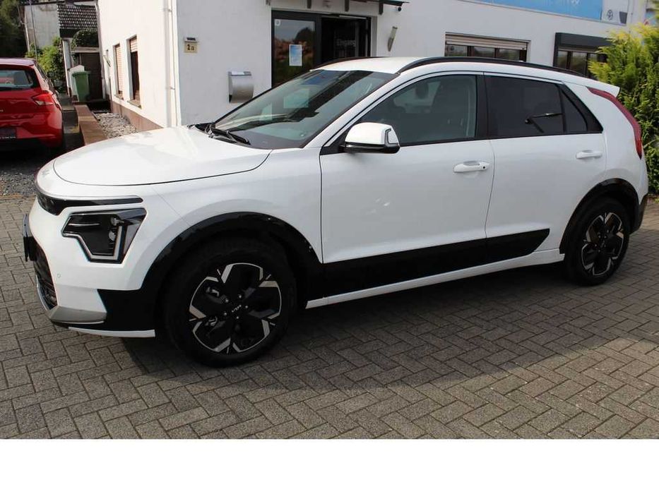 Разборка KIA Sportage Niro бампер капот крило фара панель радиатор