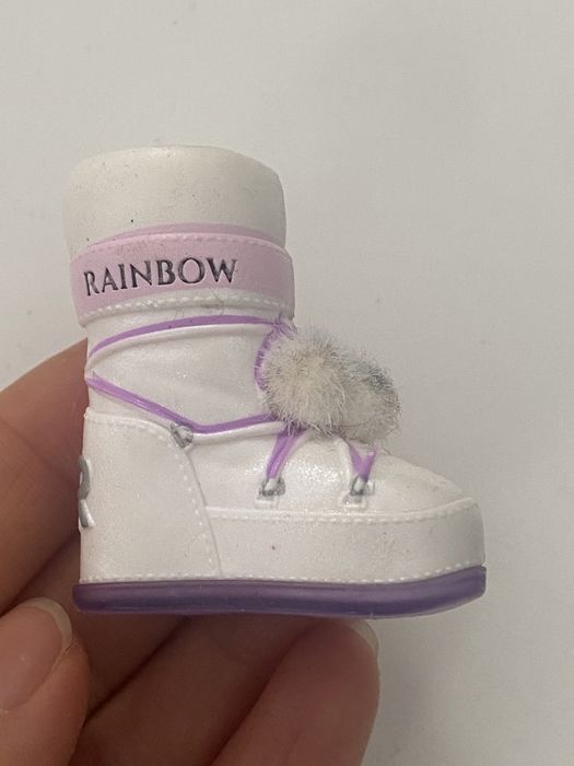 Rainbow High аксесуари, акси взуття без пари для ляльки Рейнбоу Хай Вайолет