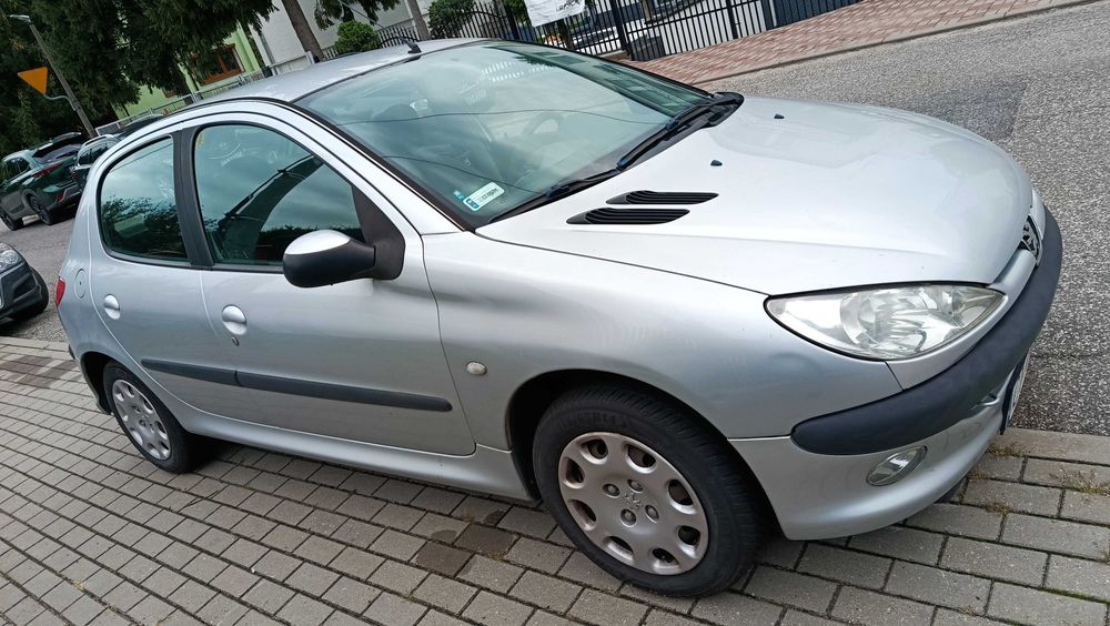 Peugeot 206