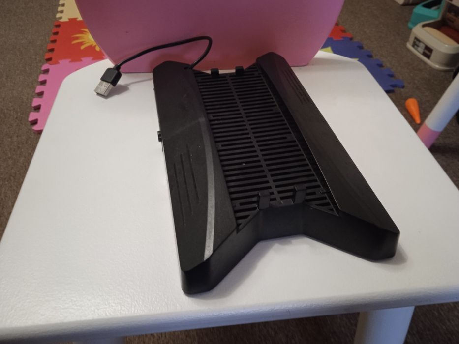 Підставка з охолодженням для PS4 Pro