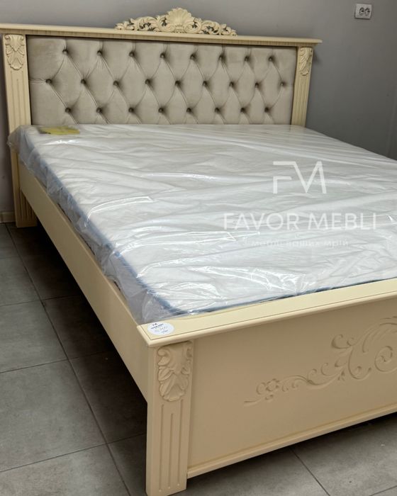 Ліжко з масиву дерева бук