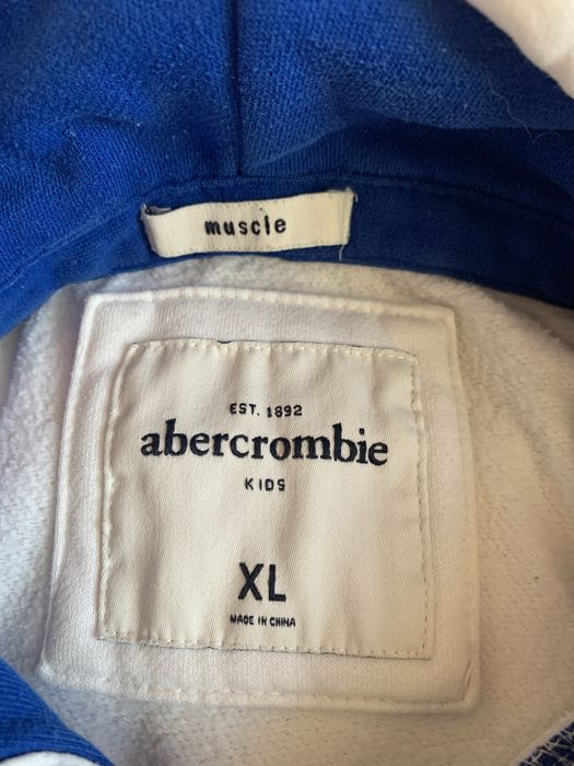 Bluza bawełniana firmy Abercrombie biala