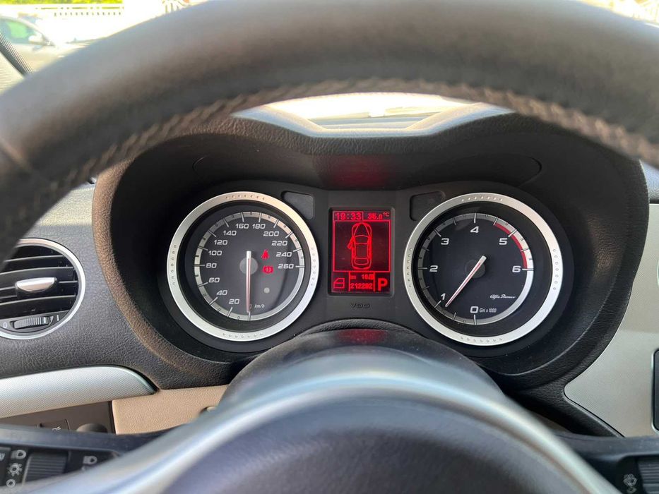 Alfa Romeu 159 Sportwagon 1.9 JTDM 16V Q-Tronic
