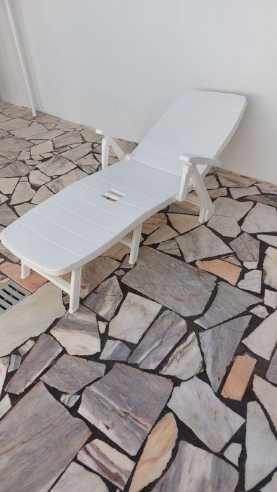 4 Esperssigadeiras  novas piscina/jardim