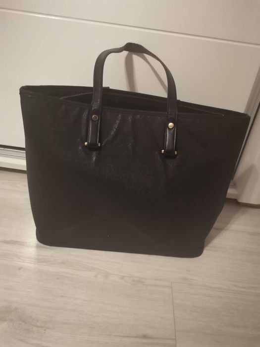 Czarna torebka shopper