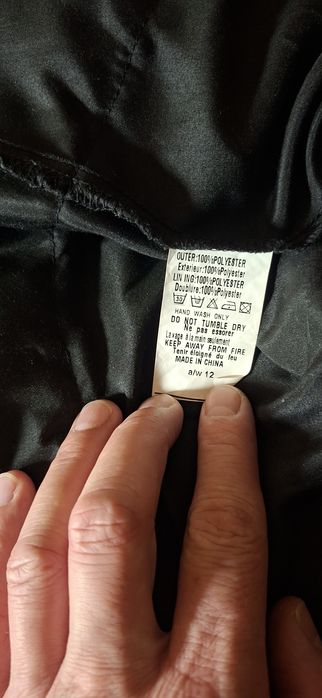 Sukienka czarna z cekinami SUPER STAN