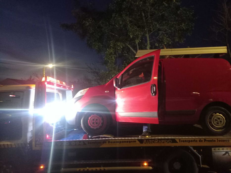 Serviço de reboque  pronto  socorro