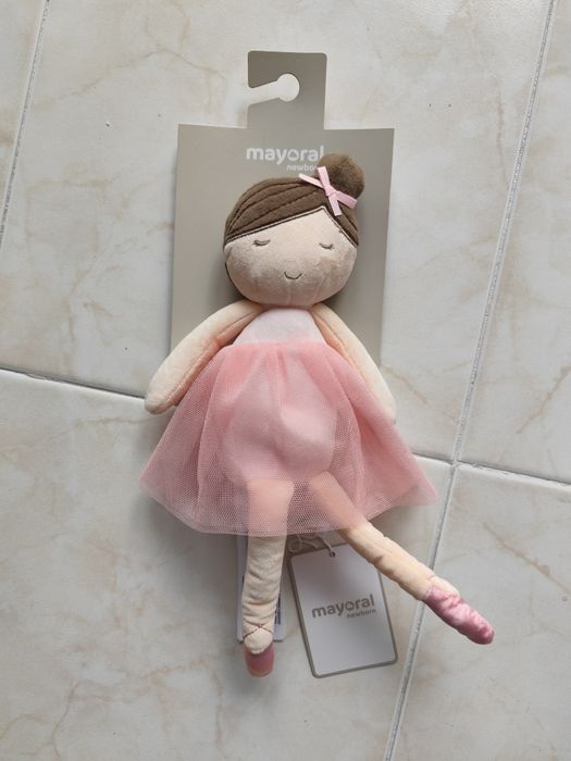Boneca Menina Mayoral - Nova com etiqueta