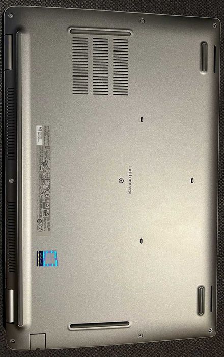 Portátil DELL Latitude 5520 i7