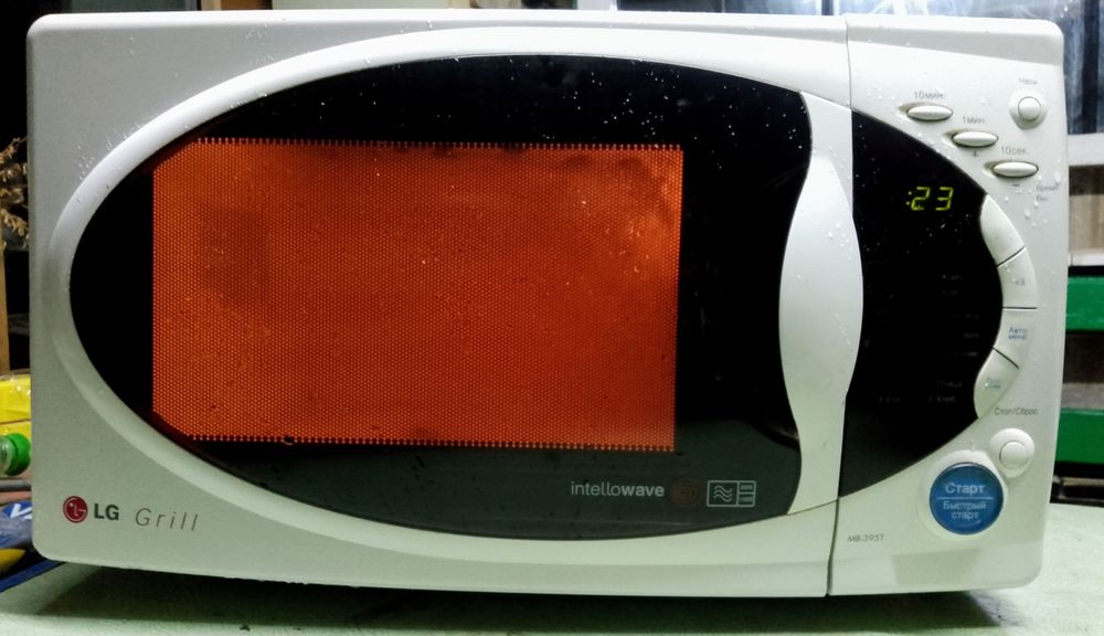 Мікрохвильова піч LG MB-395T