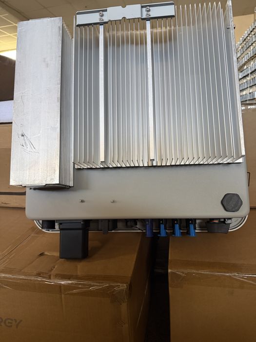 Falownik Hybrydowy Hienergy 12kw / 10kw