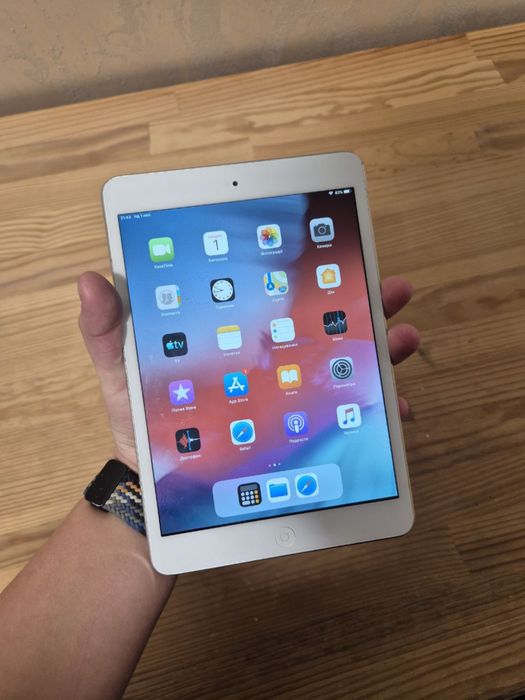 Продам:Айпад 2 міні