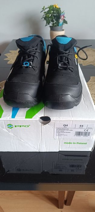Półbuty BHP . Rozmiar 44
