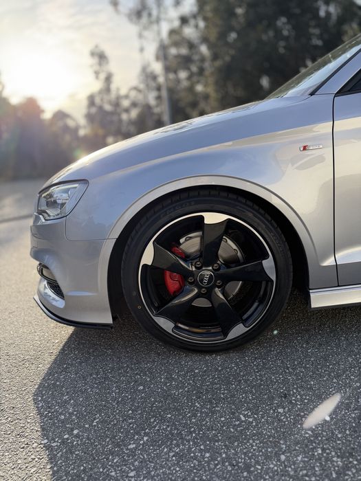 Audi A3 Limousine 1.6 TDI S-LINE kit RS3