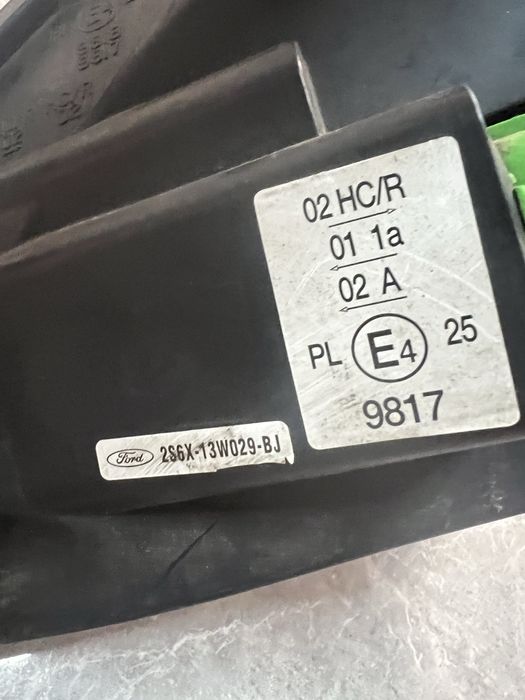 2S6x13W029BJ Фара передня права на Ford Fiesta 2002-2005