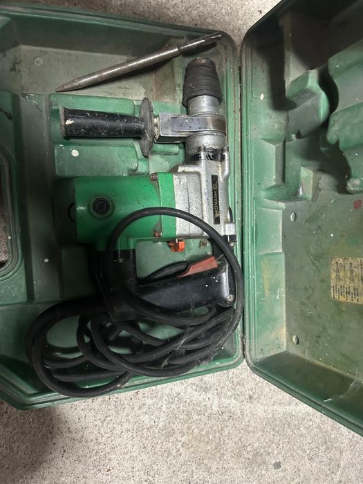 Máquina de furar pedra da marca Hitachi