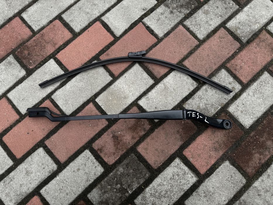 Щітки тесла модел 3 дорест