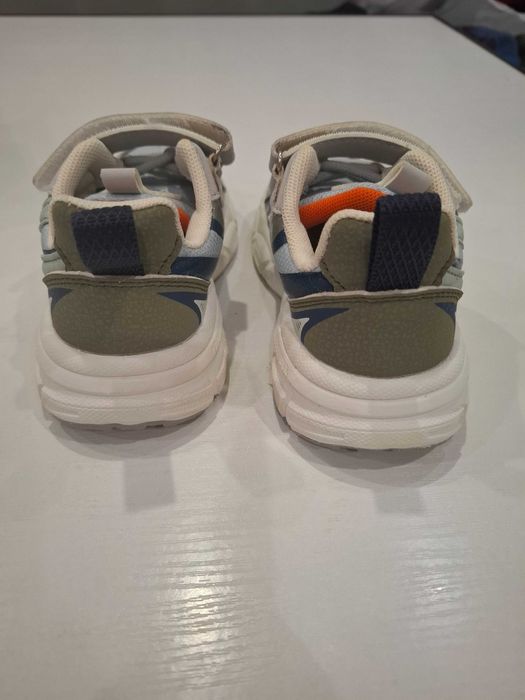 Дитячі кросівки Apawwa 27 розмір