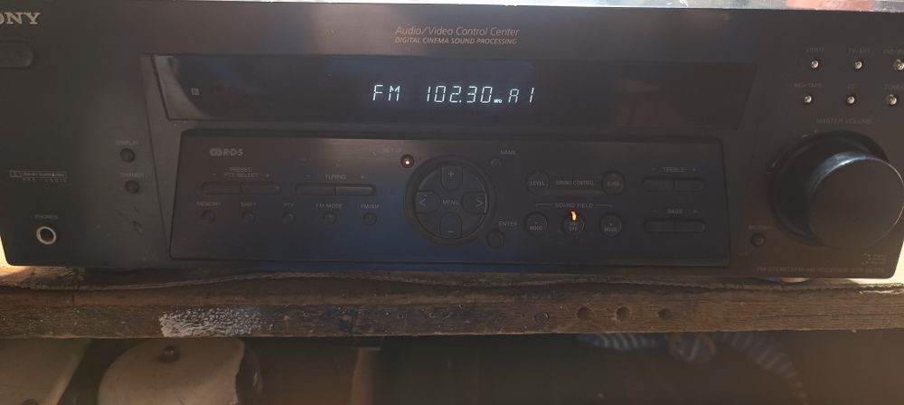 Amplituner Sony czarny