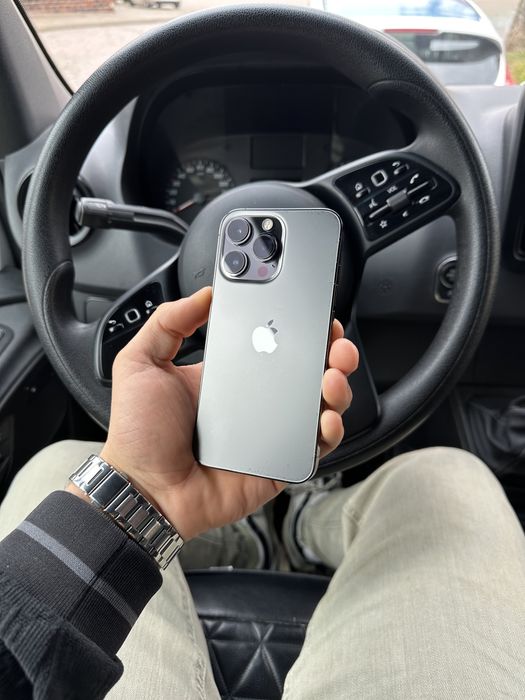 Хорошенький iphone 13 pro 128gb