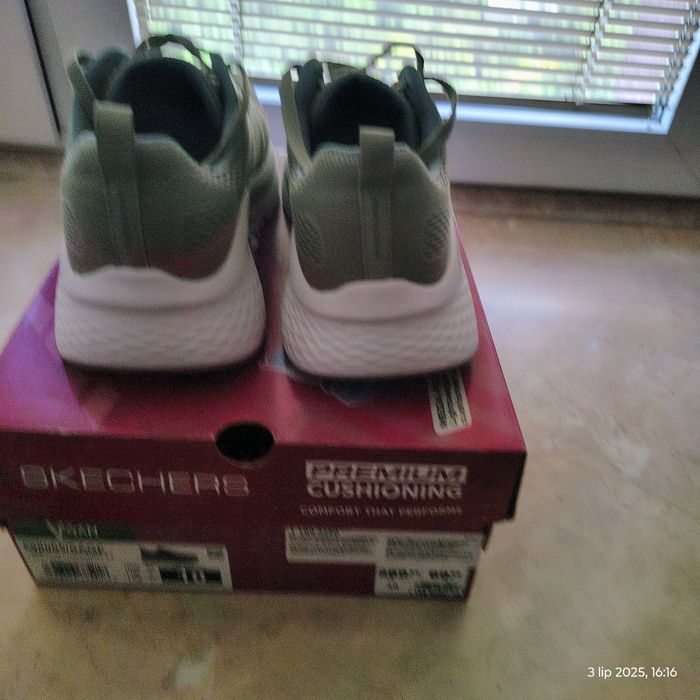 Skechers damskie r.40