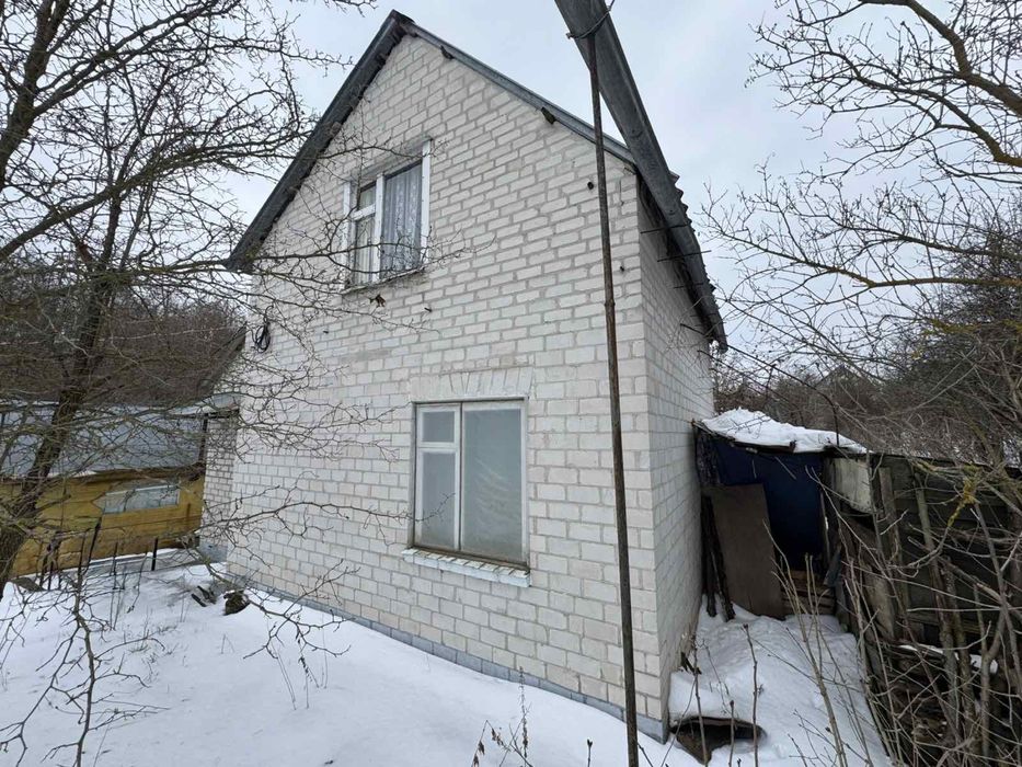 Продаж дачного будинку в селі Деньги