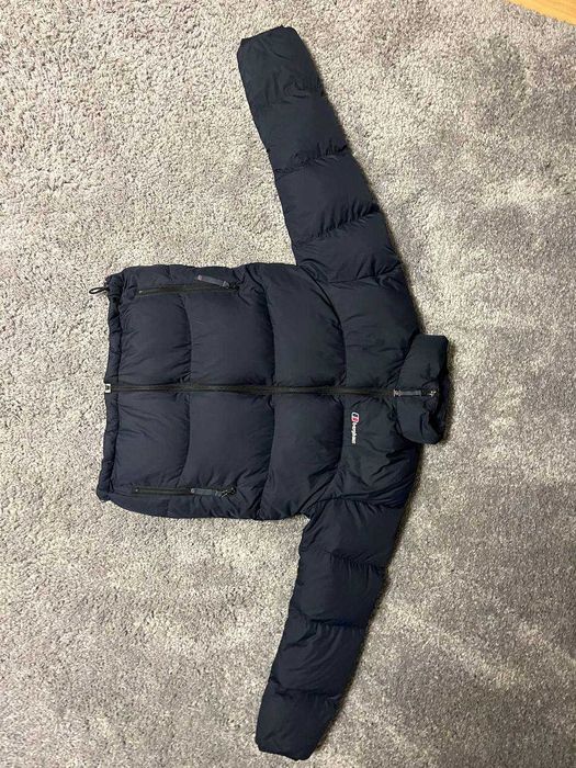 Пуховик Berhaus оригінальний 146-152 см