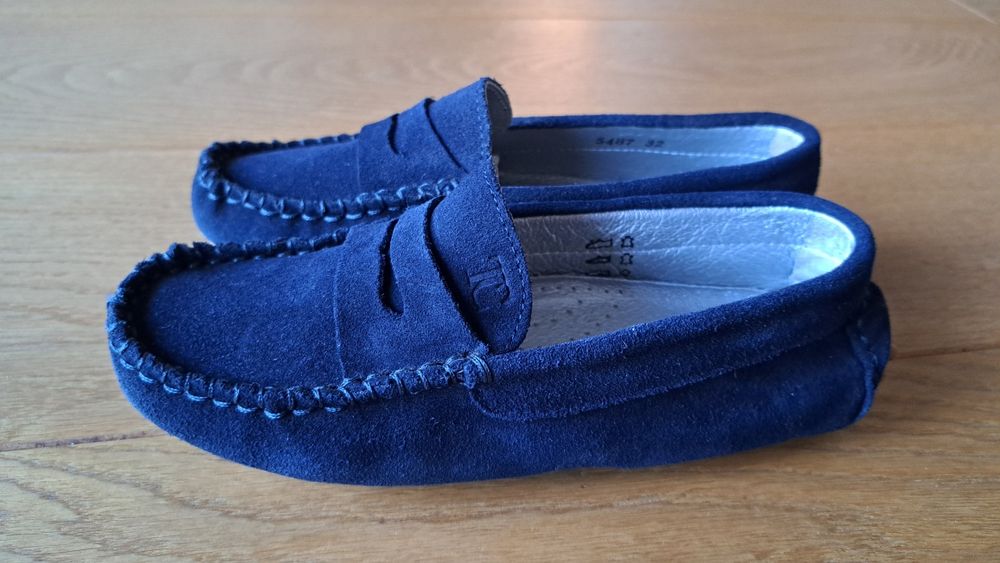 Mokasyny dziecięce ze skóry rozm. 32