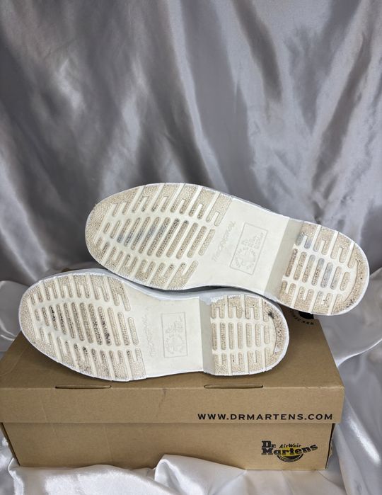 Dr Martens 1461 all white krótkie glany niskie całe białealternative